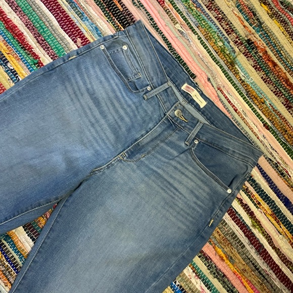 Signature by Levi’s Mid Rise Skinny Jeans-#1878 - Picture 12 of 13